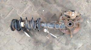 Fiat Doblo II 1,3 Multijet zawieszenie przednie lewe