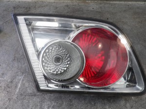 Mazda 6 lampa tylna lewa klapa 226-61971