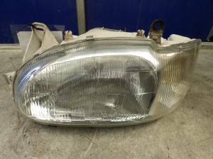 Ford Escort VI lampa przednia lewa 1,8TD