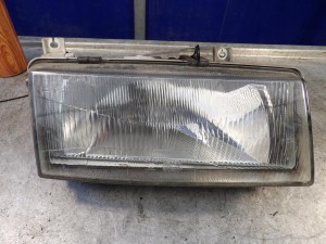 Skoda Felicja lampa przednia prawa 301246148