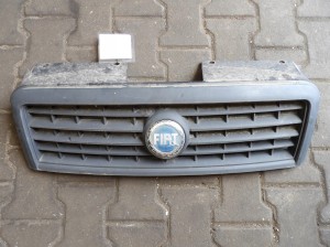 Fiat Doblo I atrapa, grill 735395576 T808