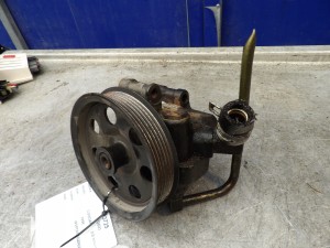 Ford Cougar pompa wspomagania 2,0B