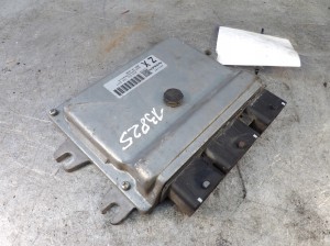 Nissan Cube Z12 komputer, sterownik 47244796, A56-E03 TZ4 0327 A56-E03