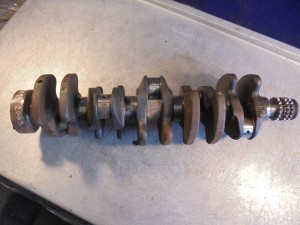 Wał korbowy Mercedes E270 R61200 DE27