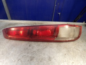 Nissan X-Trail T30 lampa tylna lewa