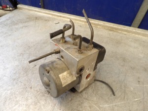 Mazda MX5 II pompa ABS 11000030830