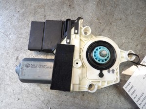 Seat Altea silniczek szyby tył lewy 1K0959703B 5P0839401