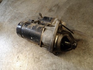 Opel Corsa C rozrusznik 09130838 D6RA162