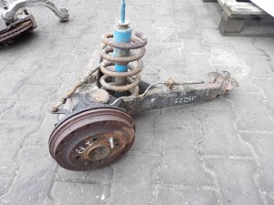 Fiat 126 zawieszenie tylne prawe