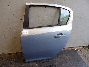 Opel Corsa D drzwi tylne lewe HB 5D lak. Z21C