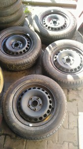 VW Passat B5 koła stalowe 15" 4B0601027 SRD152504 195/65R15 6JX15H2 ET45