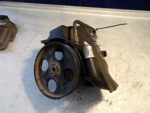 Peugeot 206 pompa wspomagania 1,1B