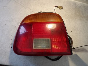 Suzuki Baleno I lampa tylna lewa HB 1,6B