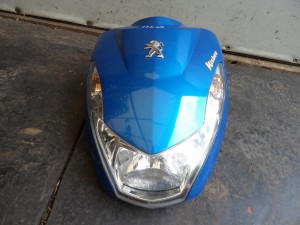 Motorower Peugeot Kisbee lampa przednia