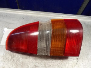 Ford Escort MK6 lampa tylna prawa kombi 91AG13N004