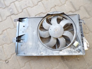 Opel Meriva A wentylator chłodnicy 1,6B 8240391