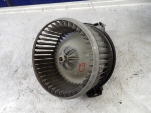 Toyota Corolla IX E12 wentylator dmuchawy 0130101601 MF016070-0610