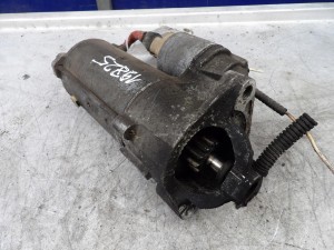 Renault Megane II rozrusznik 1,9DCI 8200583014 D7R49