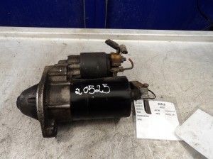 Audi A4 B6 rozrusznik 06B911023