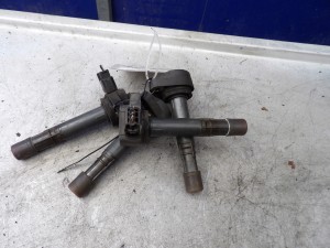Honda Civic VII cewka zapłonowa 1,6B 099700-061