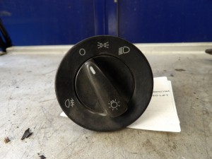 Volkswagen Passat B5 włącznik świateł 3B0941531B