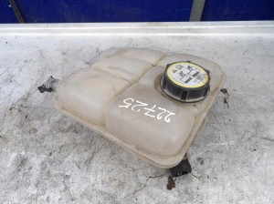 Ford Focus MK3 zbiornik wyrównawczy 8V61-8K218 AE