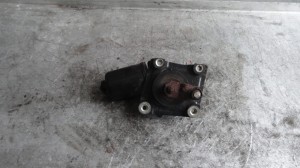 Silniczek wycieraczek przód Nissan Micra K11