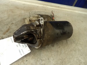 Opel Corsa C rozrusznik 0001106015