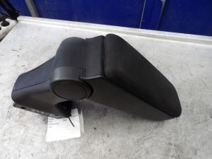 Fiat Grande Punto podłokietnik 1,4B