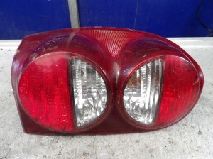 Jeep Cherokee 3 lampa tylna lewa 2,8CRD