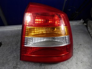 Opel Astra G II lampa tylna prawa HB 5D 90521544