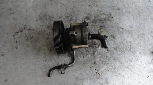 Pompa wspomagania Volvo V40 lift