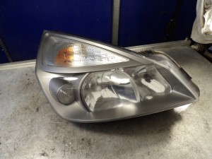 Renault Espace IV lampa przednia prawa
