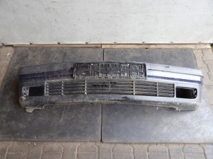 BMW E36 zderzak przedni lak. 297/5