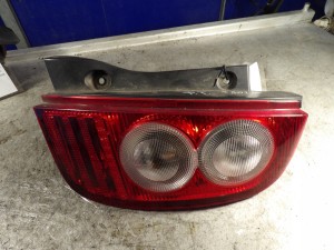 Nissan Micra K12 lampa tylna prawa 1,2B