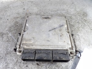 Renault Master II komputer, sterownik 0281011105 8200243786 BOSCH