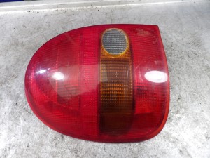 Opel Corsa B lampa tylna lewa HB 3D lift