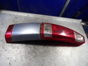 Opel Meriva I lampa tylna prawa 1,7DTI