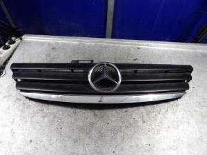 Mercedes A klasa W169 atrapa