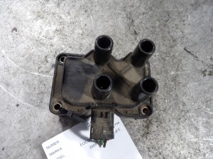 Ford Focus MK2 cewka zapłonowa 1,6B 0221503485