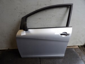 Seat Altea drzwi przednie lewe HB 5D lak. L57Y
