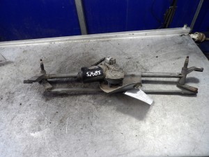 Toyota Avensis I mechanizm wycieraczek przód