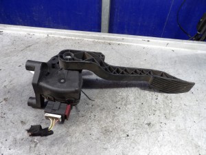 Opel Combo II pedał gazu 1,3CDTI 9129423CL 6PV008110-00