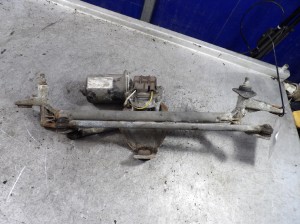 Opel Combo II mechanizm wycieraczek przód 1,3CDTI 91498-232 S4300 S0411