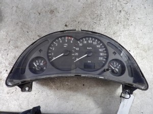 Opel Combo II zegary, liczniki 1,3CDTI 88311302