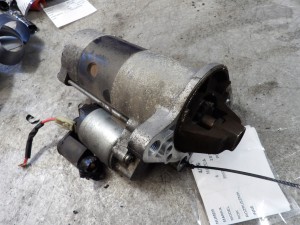Mazda 6 I rozrusznik 2,0D M002T88671