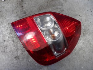 Honda Jazz II lampa tylna prawa HB 5D