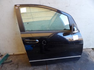 Mercedes A180 W169 drzwi przednie prawe lak. 191