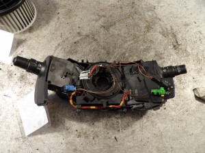 Renault Clio III przełącznik zespolony 88103003366
