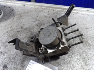 Renault Clio III pompa ABS 1,5DCI 8200559749 0265231804